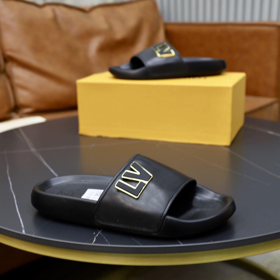 Louis Vuitton Slippers